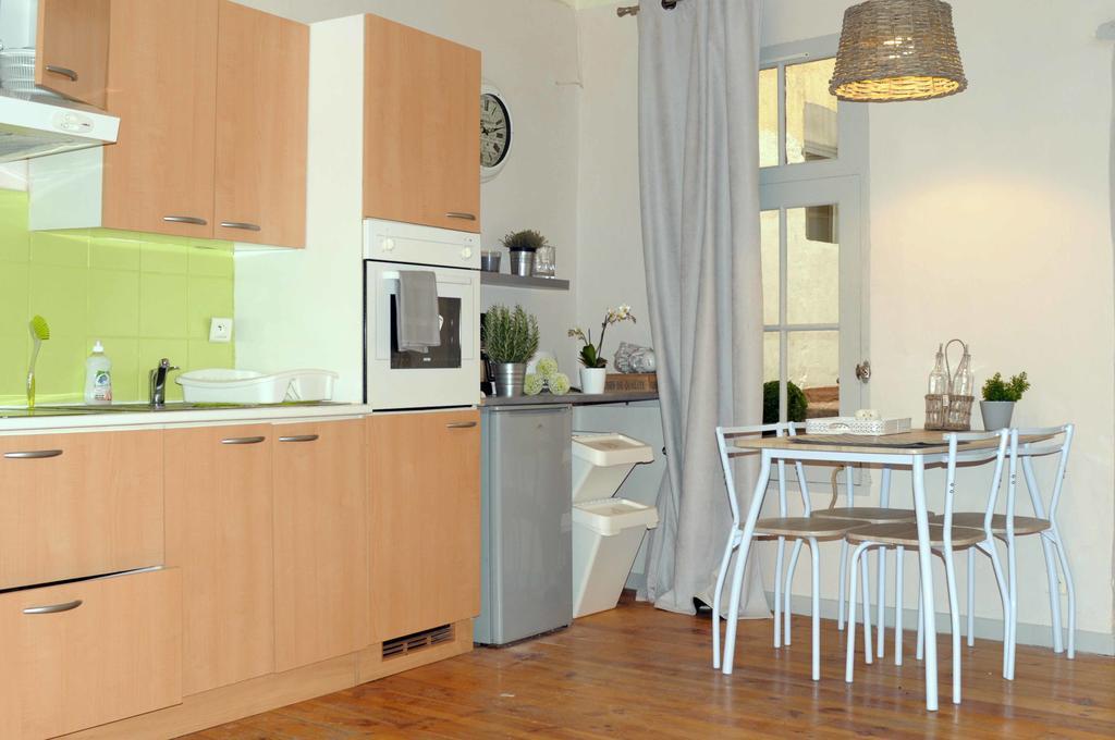 Lou Magnan Apartment L'Isle-sur-la-Sorgue Room photo